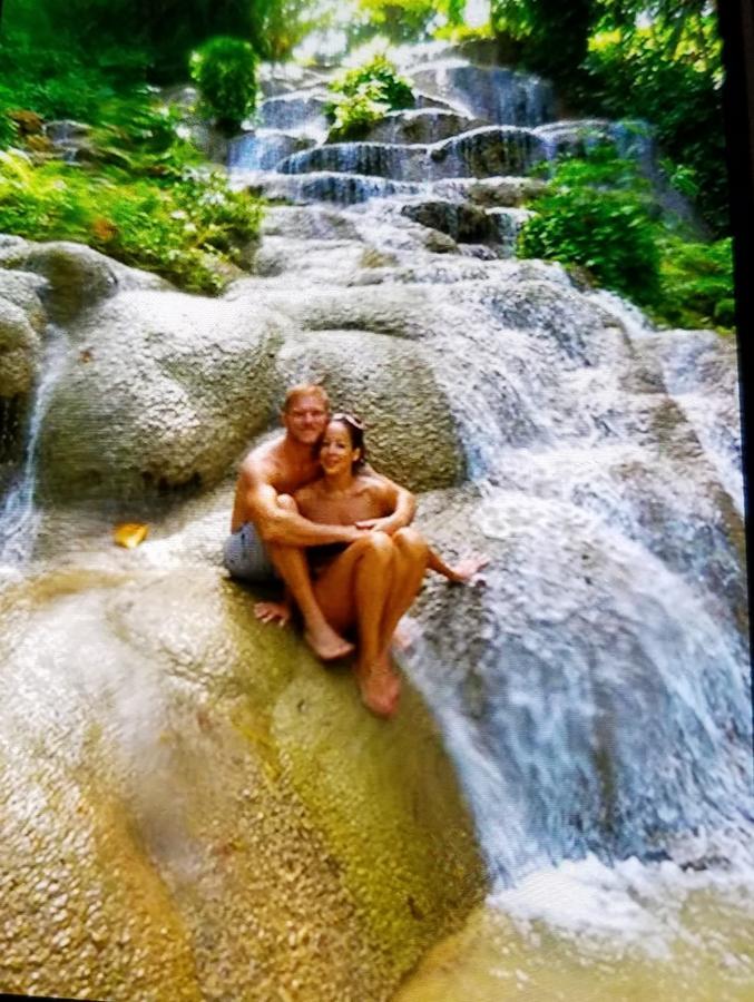 Mcfarlane'S Place Ocho Rios Buitenkant foto