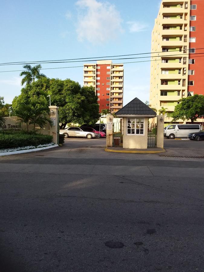 Mcfarlane'S Place Ocho Rios Buitenkant foto