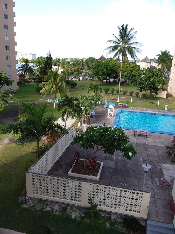 Mcfarlane'S Place Ocho Rios Buitenkant foto