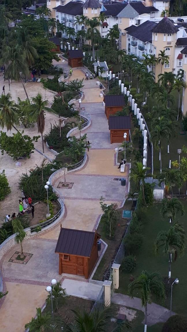 Mcfarlane'S Place Ocho Rios Buitenkant foto